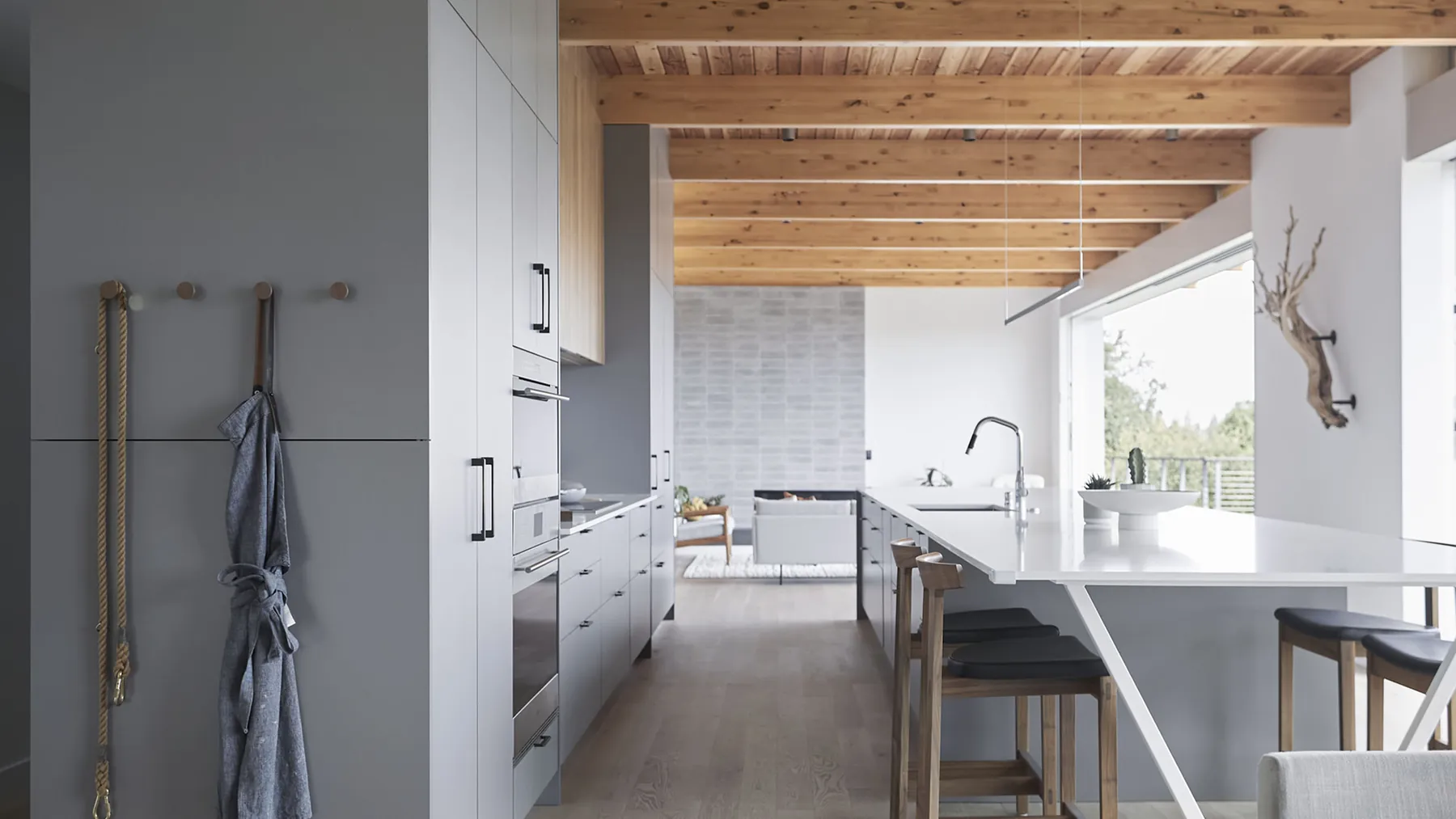 Shaker kitchen cabinets