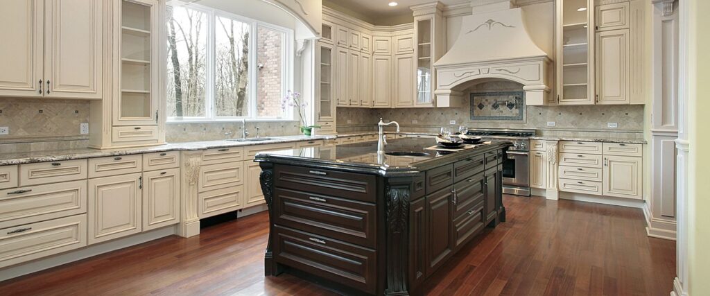 https://ultimatecabinets.com/wp-content/uploads/custom-kitchen-cabinetry-slide-1024x427.jpg