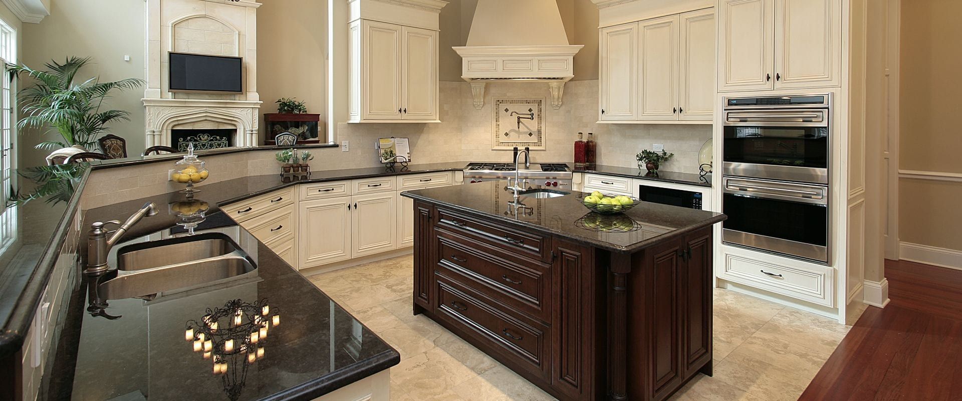 Custom Kitchen Cabinets